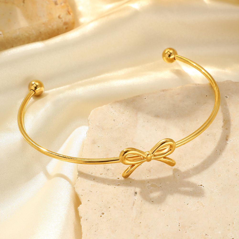 Korean-style Delicate Luxury Bow Bracelet For Women