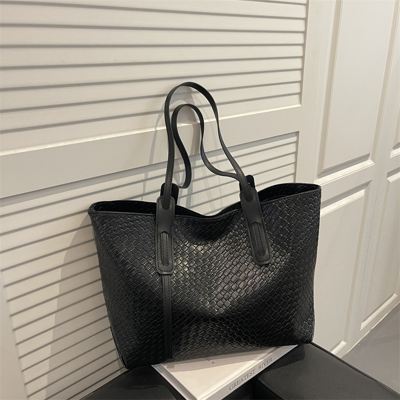 https://cf.cjdropshipping.com/quick/product/e3a758ca-2641-45b9-8966-7f5c76e6c75d.jpg