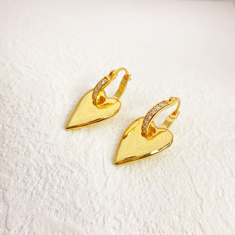 Personality Trendy Earrings Female Heart-shaped High Sense
