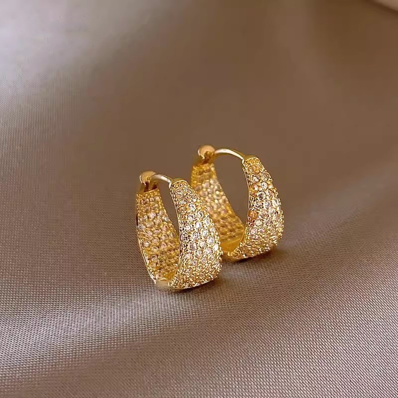 Light Luxury Minority Elegant Electroplated Gold Rhinestone Ear Clip Women