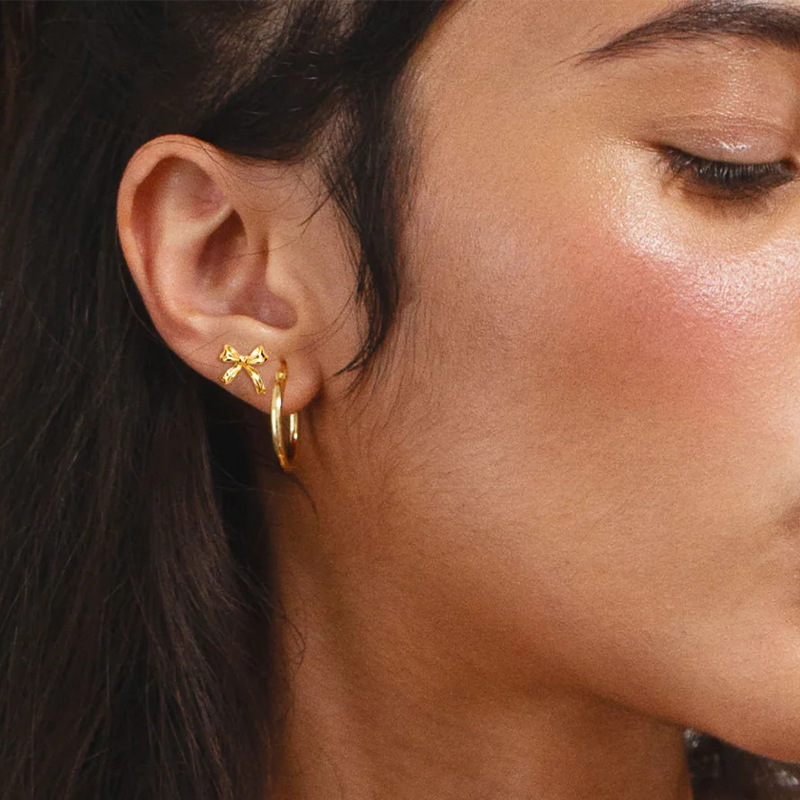Elegant And Exquisite Vintage Bow Stud Earrings For Women