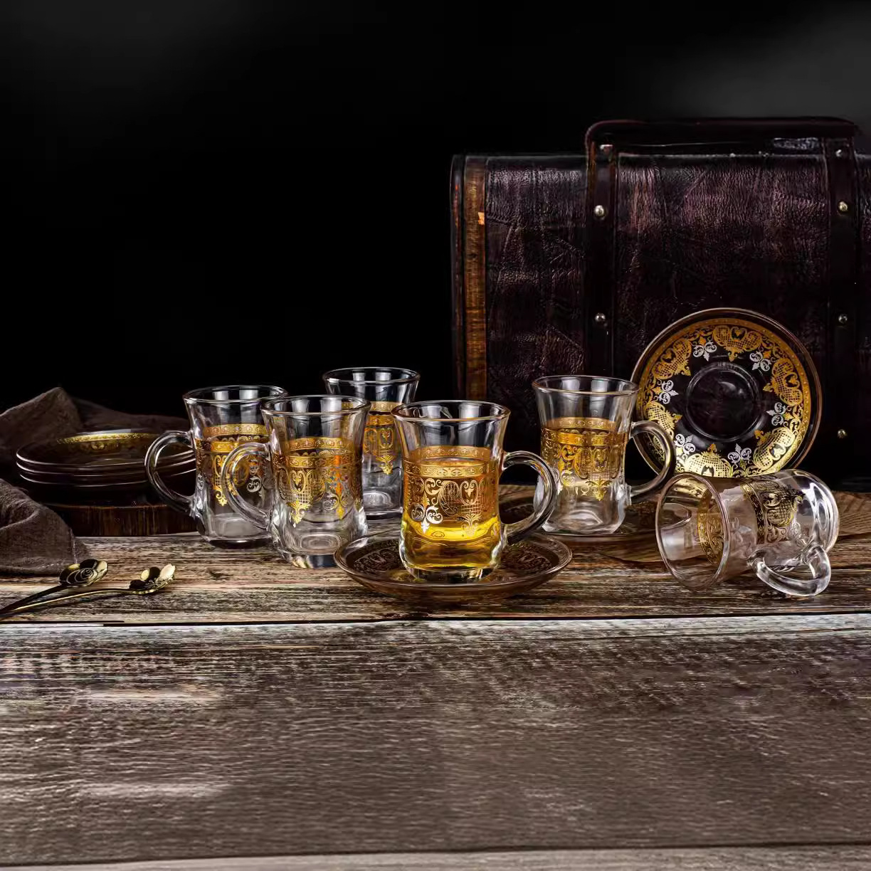 Creative Transparent Glass Gilding Embossed Flower Cup