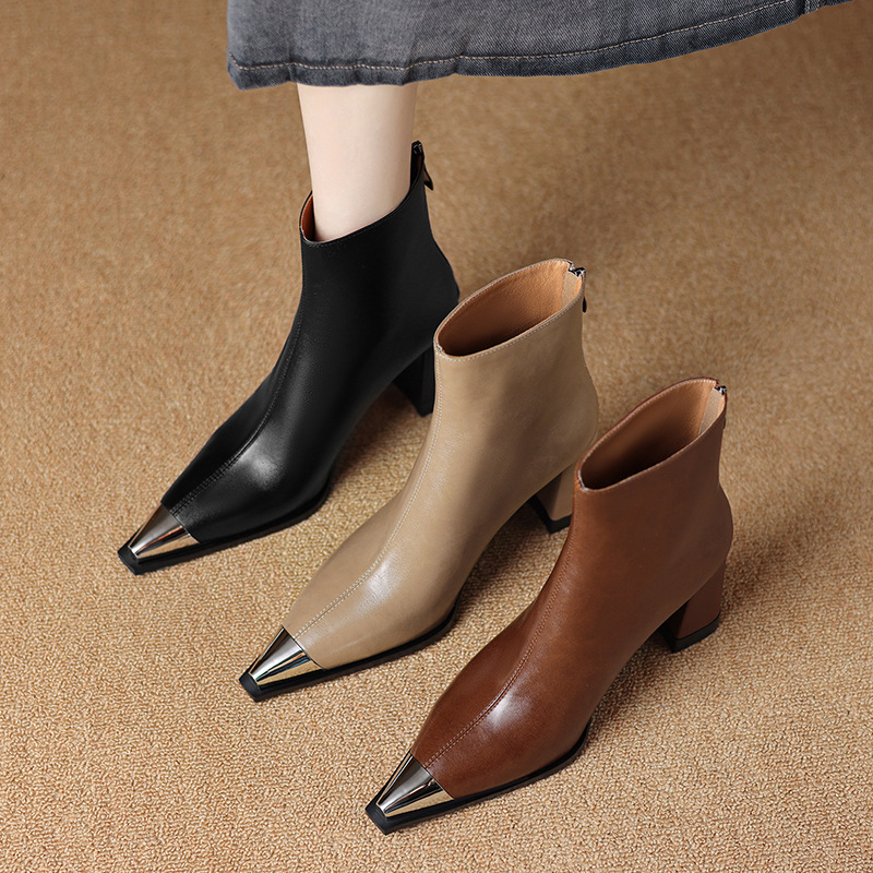 European And American-style Chic Metallic-stitched Pointed-toe Leather Ankle Boots