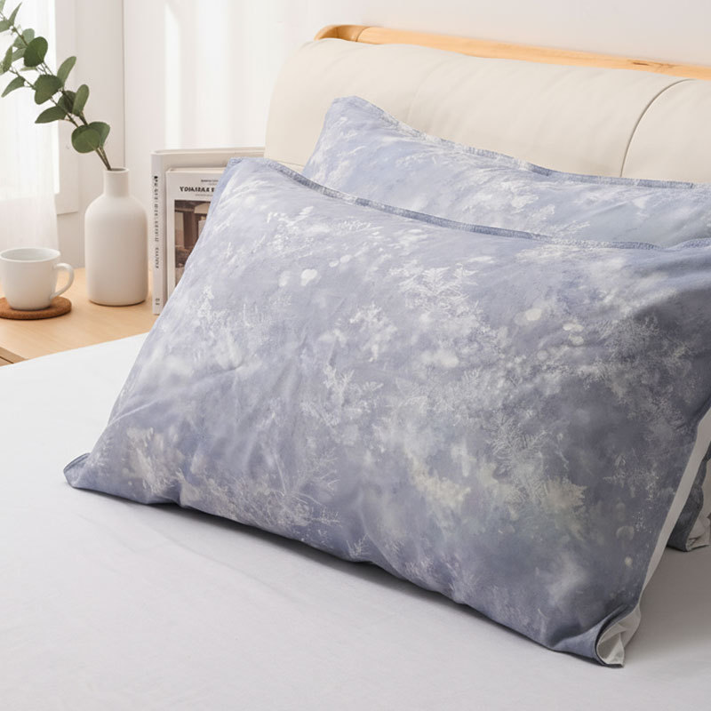 Pastoral Tencel Linen Pillowcase in Warm Red