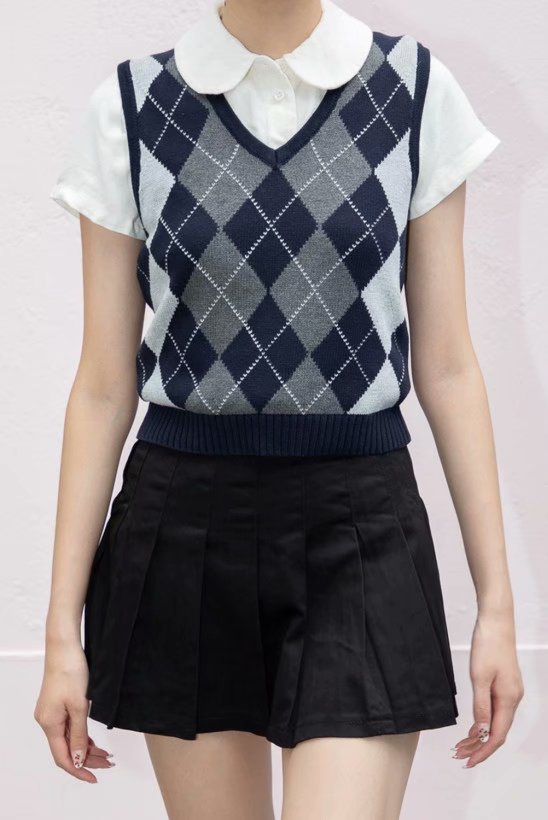 Retro Preppy Style Versatile Diamond-Check BM Knitted Vest