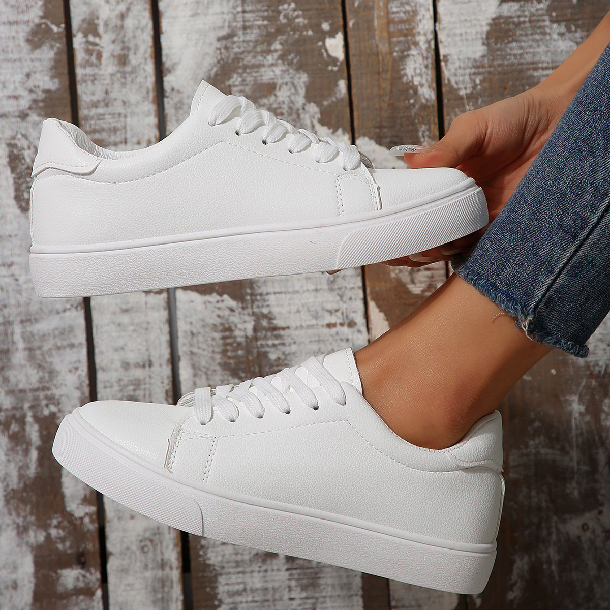 Casual Versatile White Flat Shoes Laced Korean-style Low-top Sneakers 12 e43be976 c68d 4a29 9c8e fc7a00fb0e73