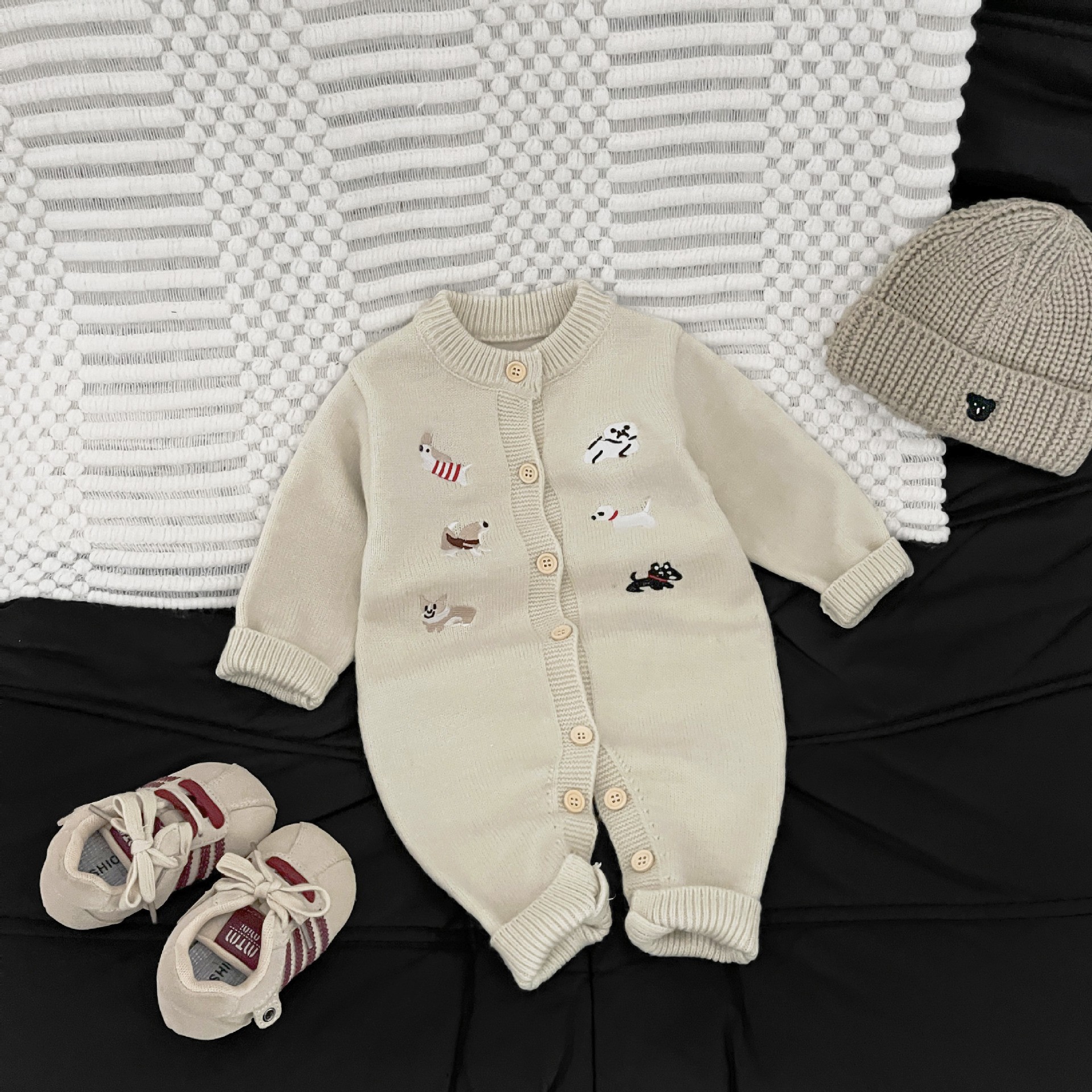 Embroidered Knitted Sweater Straight-leg Pants And A Romper