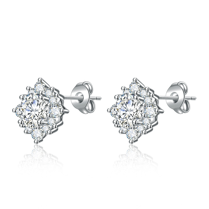 Sterling Silver Needle Moissanite Simple Flower Stud Earrings