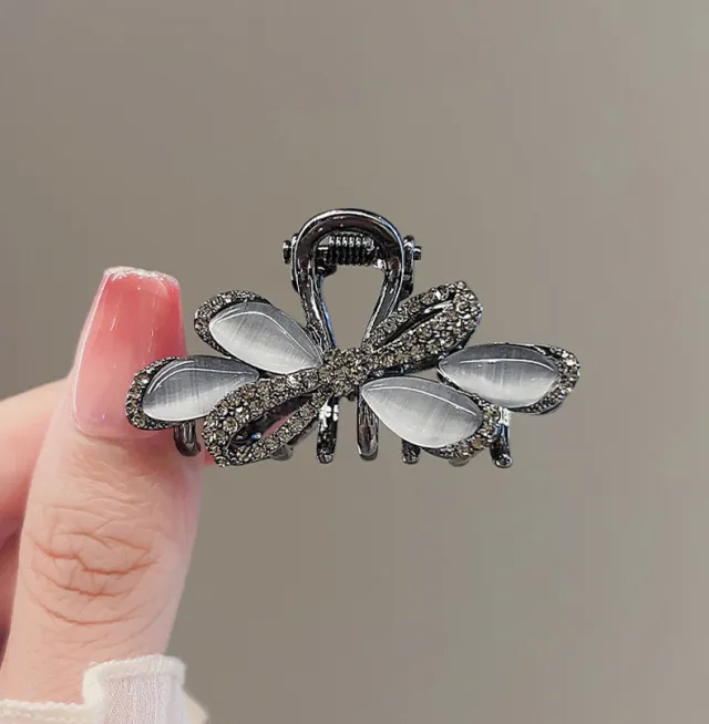 Black Temperament Opal Flowers Small Jaw Clip Black - Shop at LoveMi