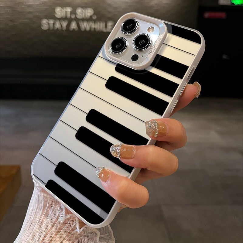 Black And White Piano Key-themed Phone Case