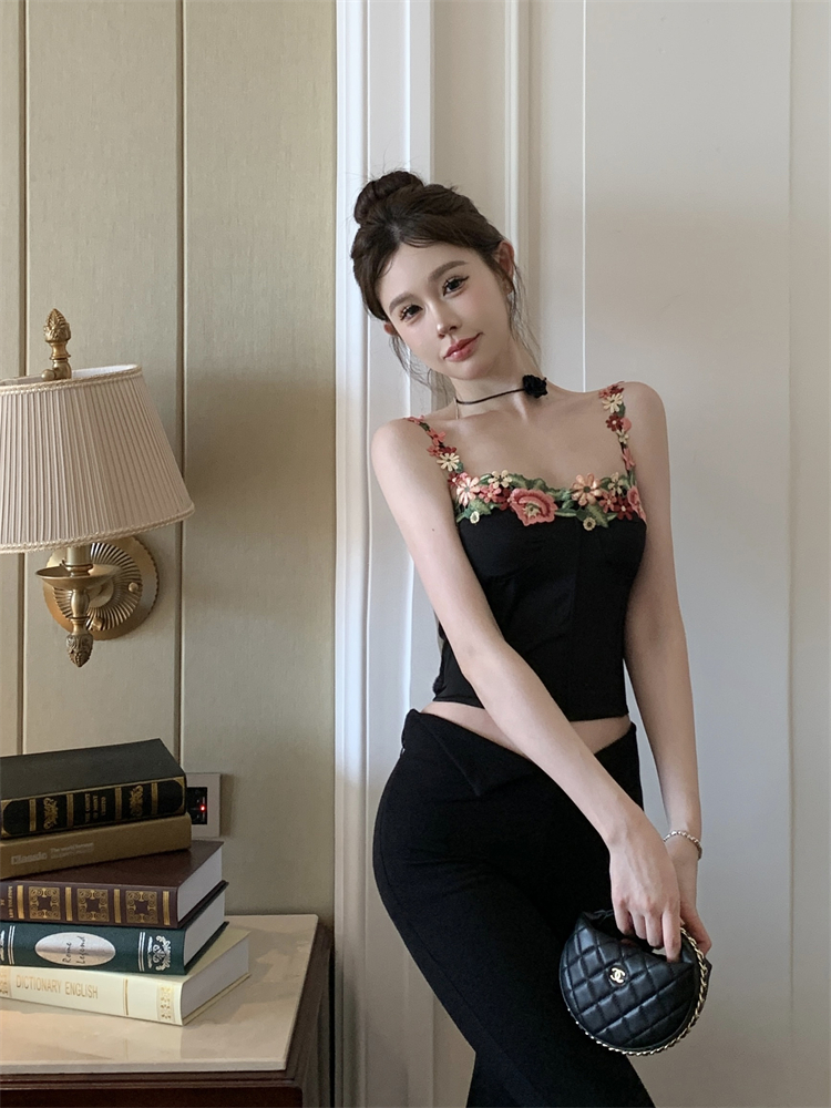 Black Fishbone Tube Top for Women - Thai Slim Fit Chenille Vest