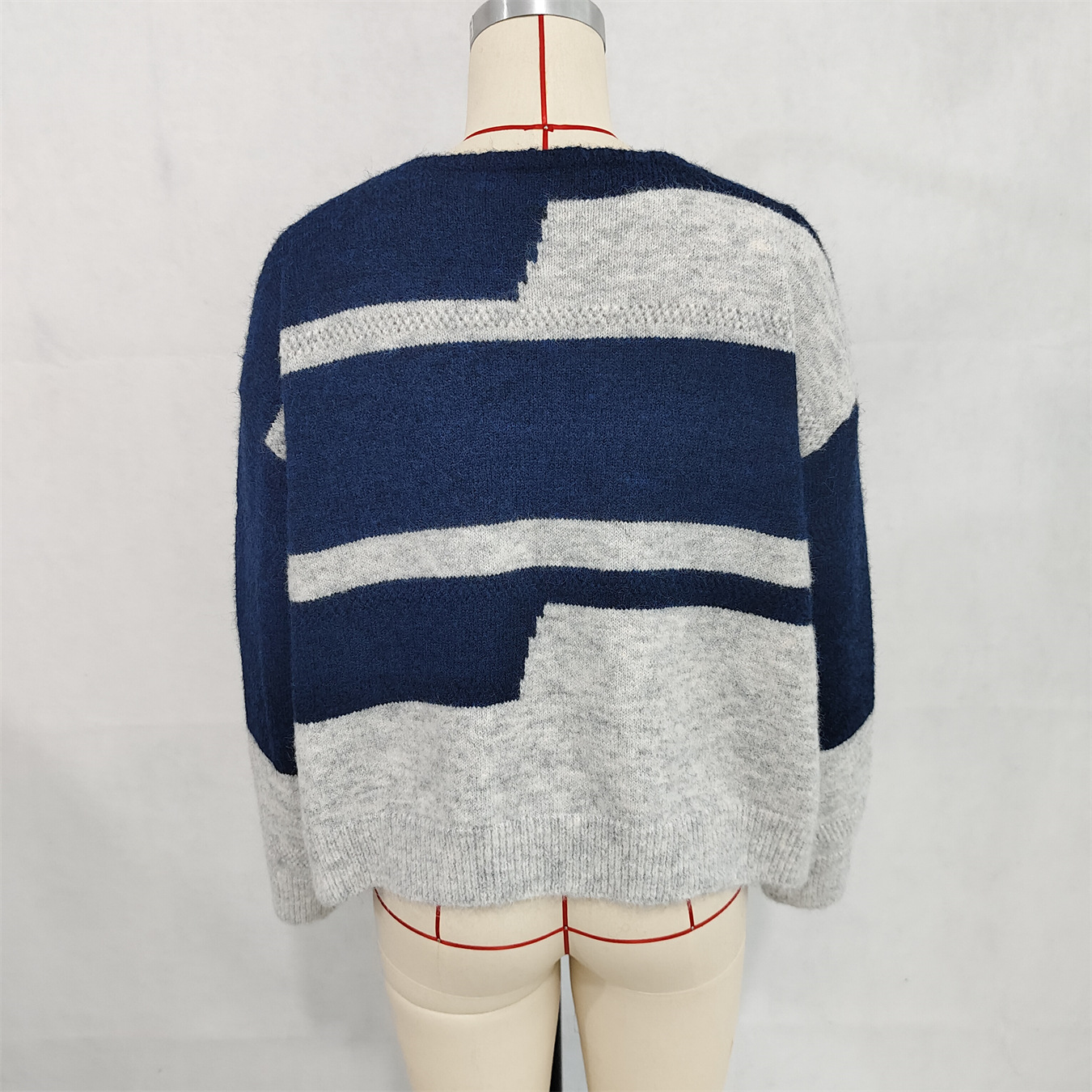 Simple Commute Irregular Contrast Color Round Neck Long Sleeve Sweater