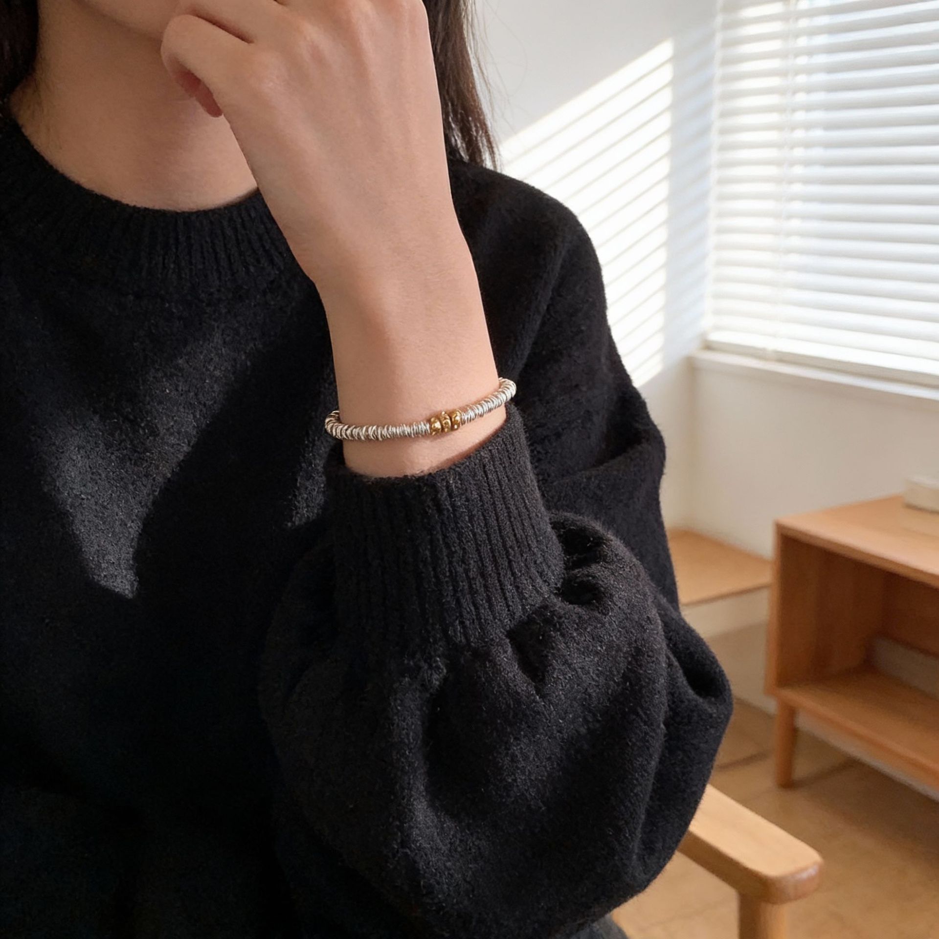 Womens Minimalist Triangular Cheese-style Bracelet