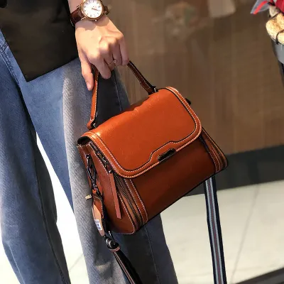 Women's Leather Simple Large Capacity Fashion Messenger Bag