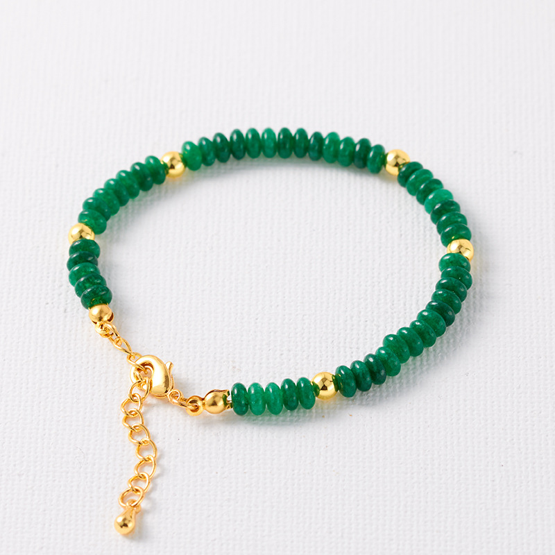 قلادة خرز حجر طبيعي بلون الفيروز