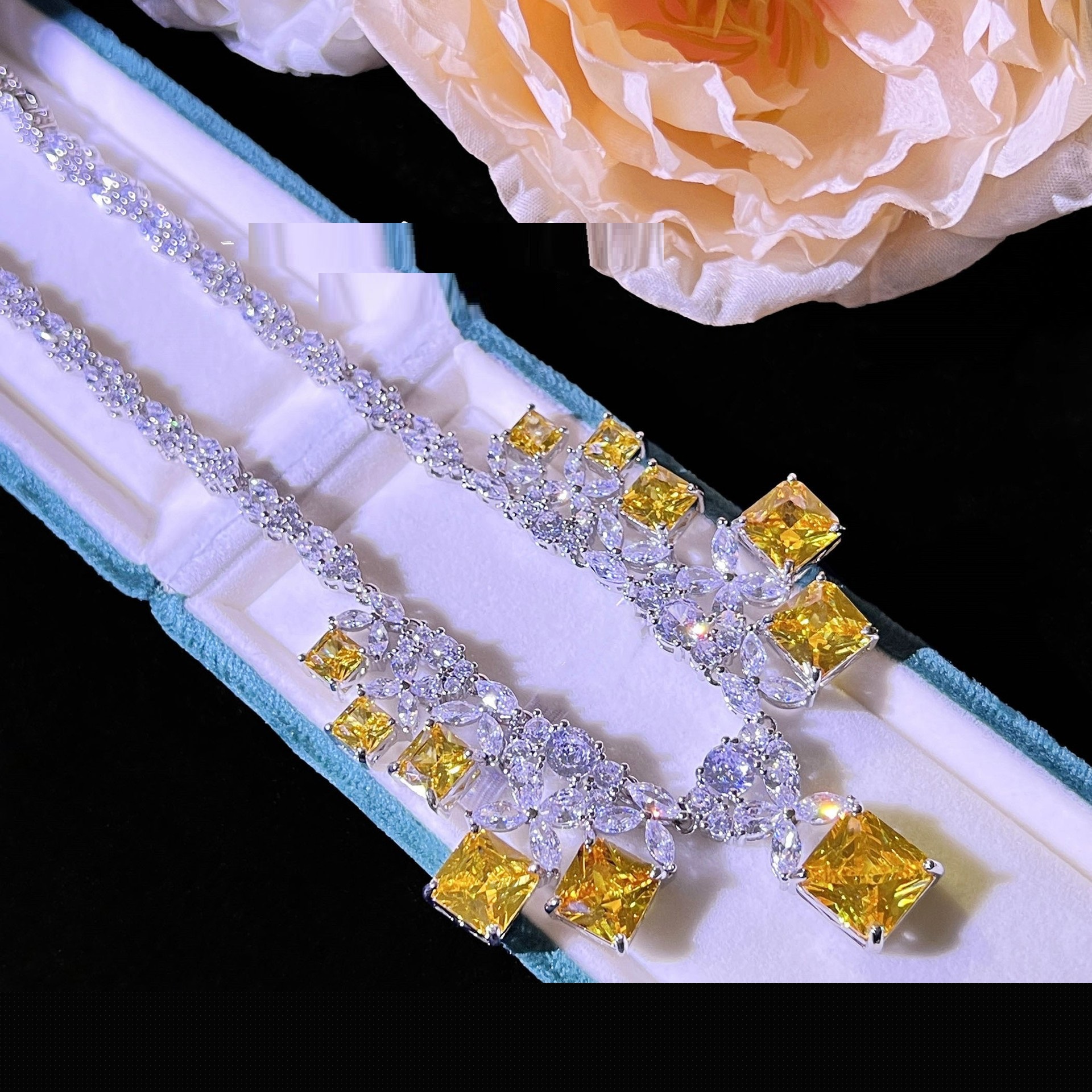 Luxury Diamond Evening Necklace Fine Jewelry Designer Model