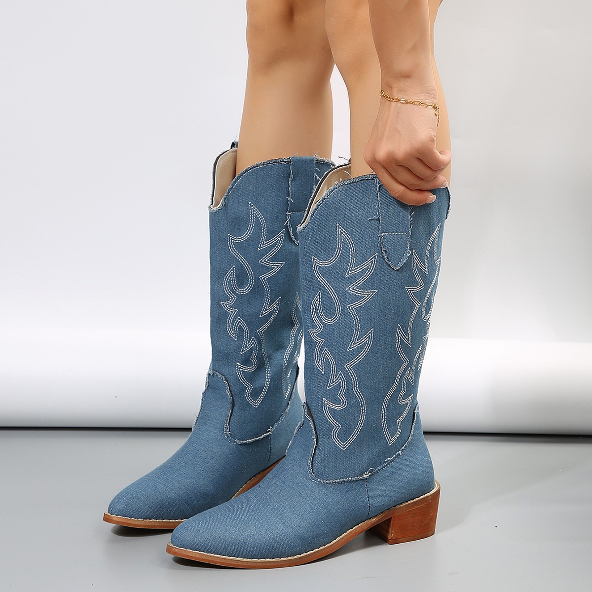 Womens Plus-Size Mid-Calf Western Boots