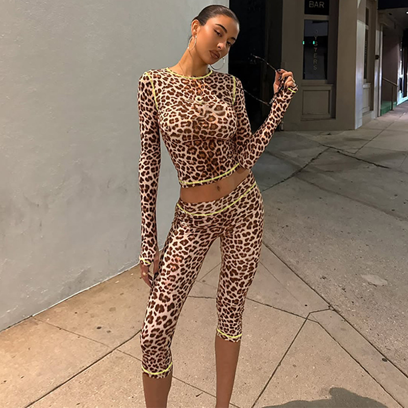 Buy Women's Clothing Online | Buy Trending Dresses for Women