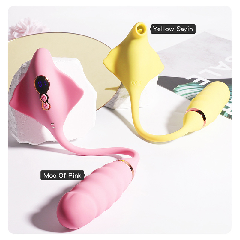 Women's Manta Ray Telescopic Sucking Vibrator Toy 16