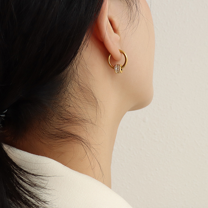 French Entry Lux Diamond Geometric Simple Earrings