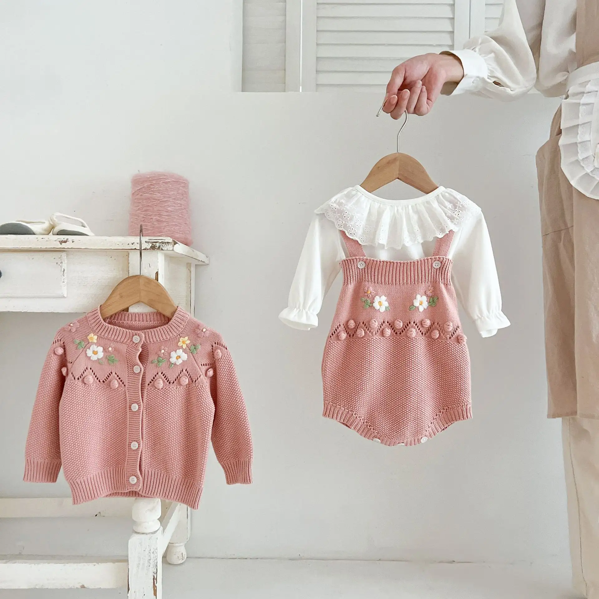 Newborn Handmade Flower Two-piece Knitted Cardigan Jumpsuit