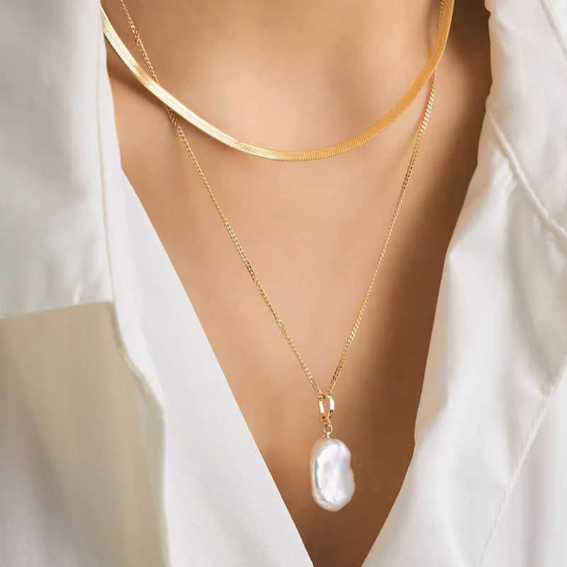 Women's Natural Baroque Pearl Necklace