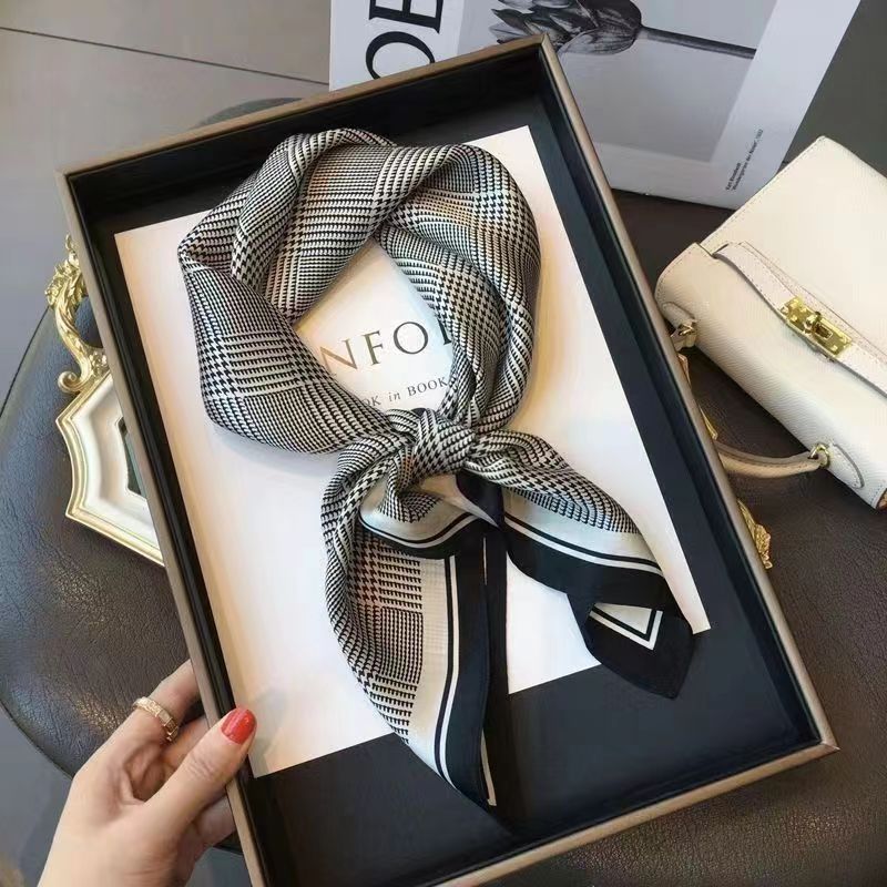 Women's High-end Thin Square Scarf - Image 23