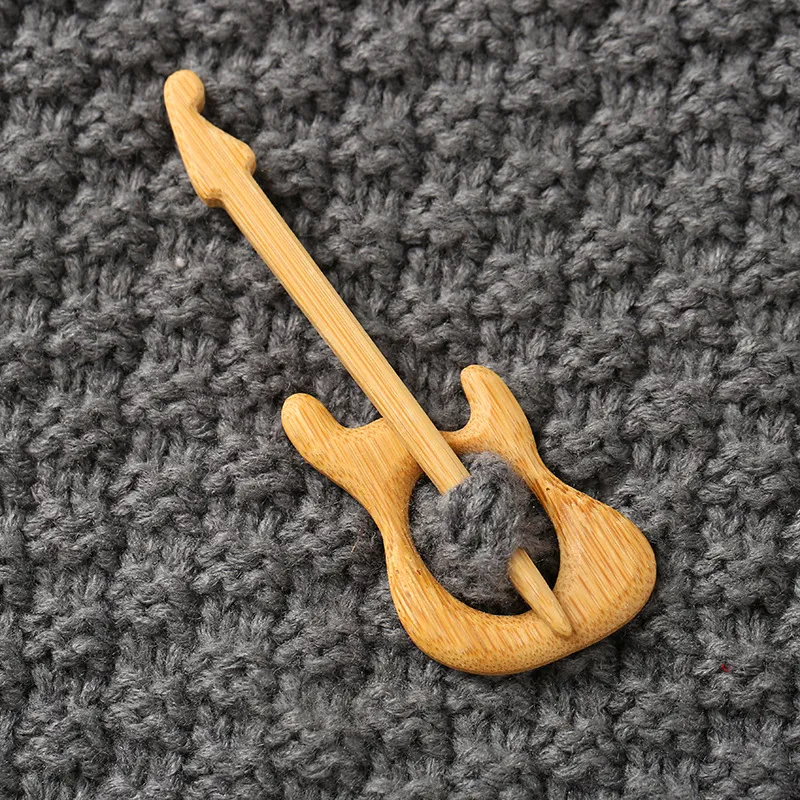 Wooden Animal Carving Brooch Gift - Violin