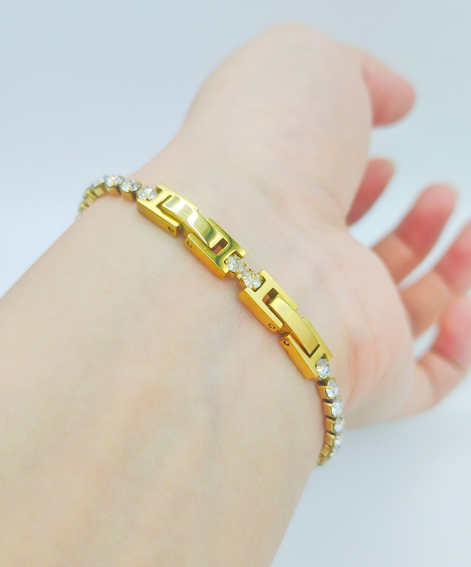 Women's Korean-style Gold-plated Fashion Pull Bracelet