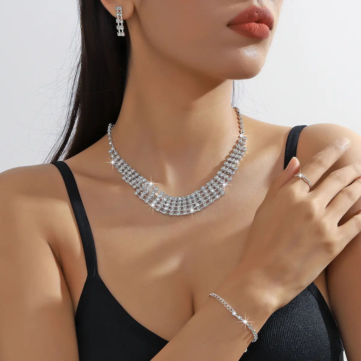 Claw Chain Necklace Bracelet Earrings Four-piece Ring
