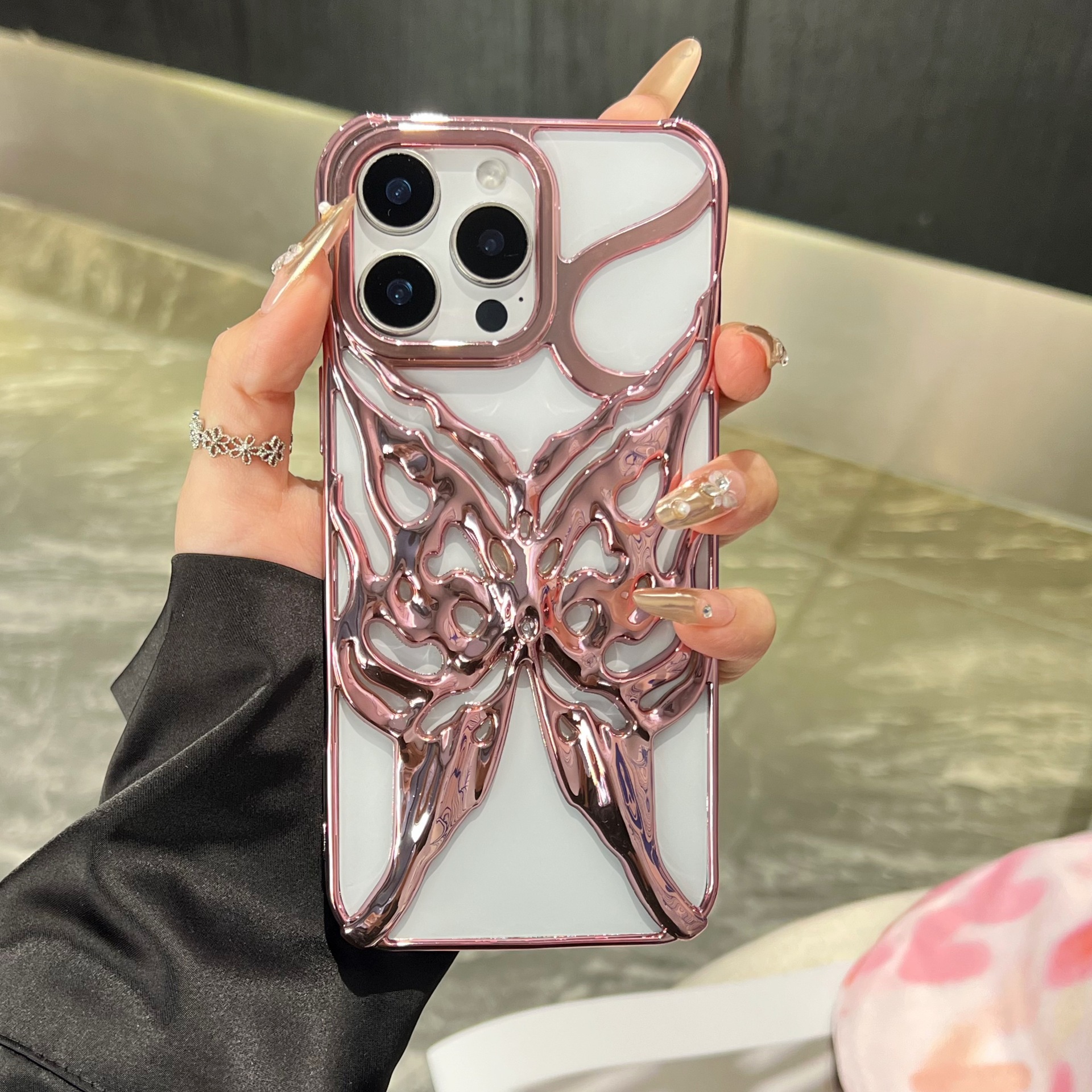 Electroplating Bright Surface Hollow Butterfly Suitable For 16pro