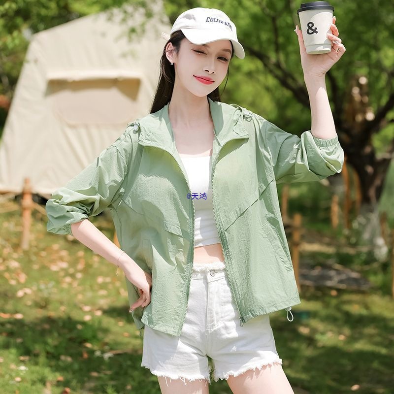 Versatile Womens Lightweight Breathable Sun-protective Top For Summer