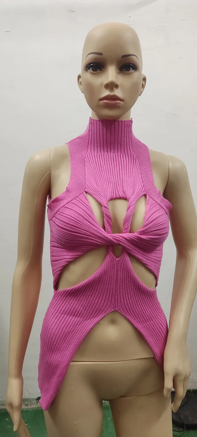Irregular Sleeveless Hollow out Twisted Wool Vest For Women Red - Shop at LoveMi