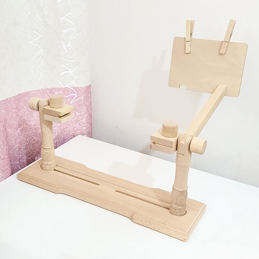 Use Simple Desktop Beech Embroidery Frame — image 1
