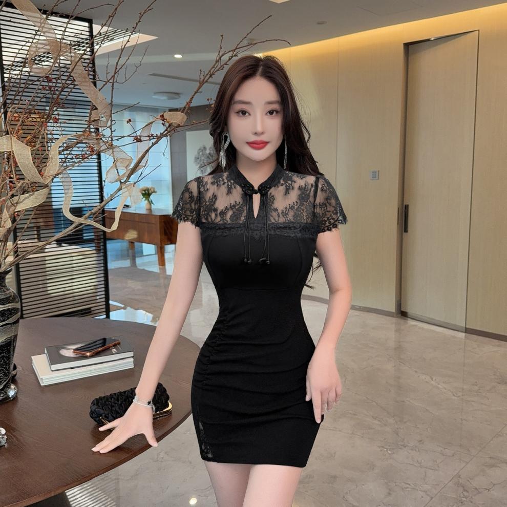 Sexy Lace-panelled Modernized Cheongsam Dress