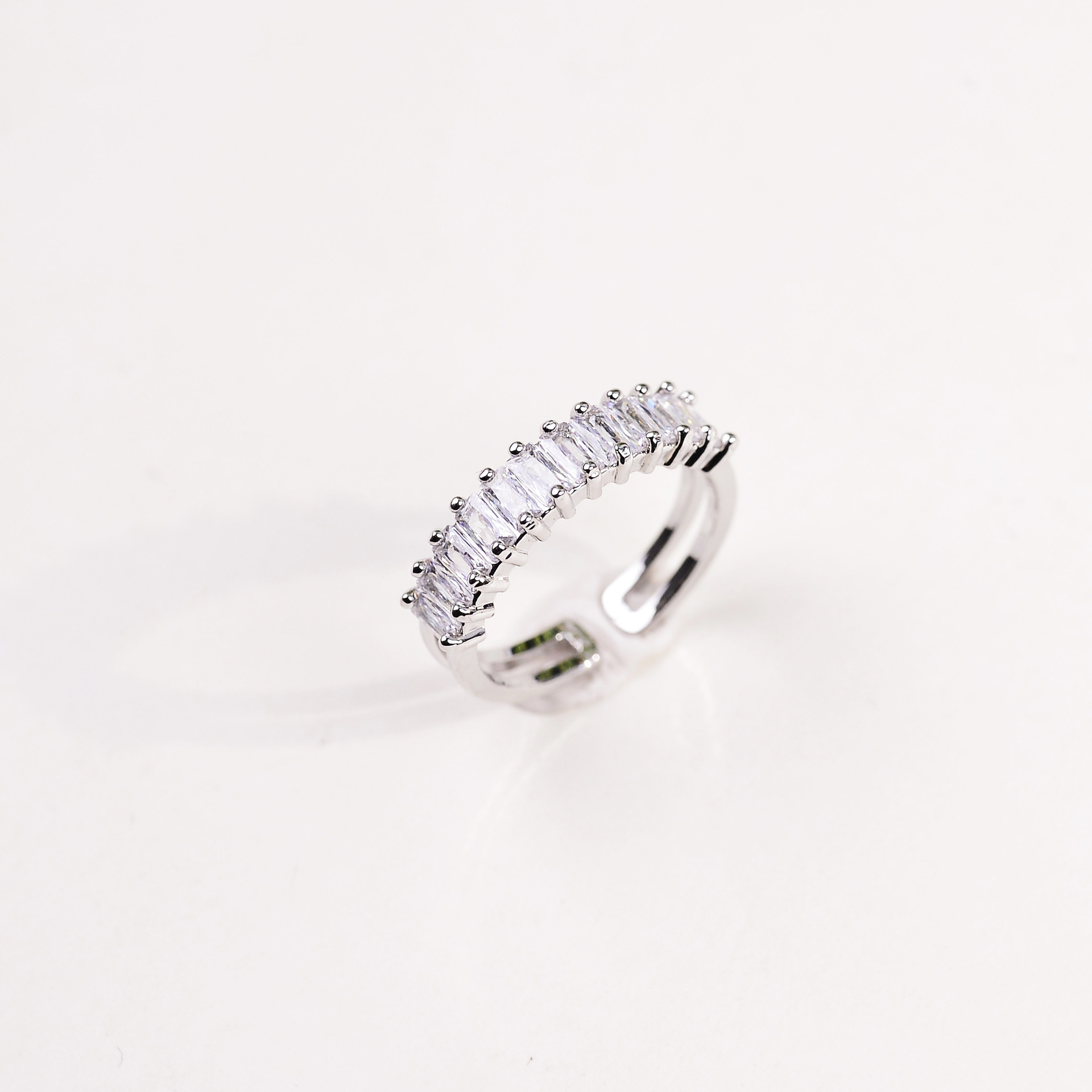 https://cf.cjdropshipping.com/quick/product/e6e27dd4-608a-4a86-9ac1-4f35a15f5b91.jpg