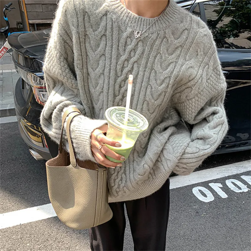 Women's Fashion Round Neck Retro Pullover Cable-knit Sweater - Grey