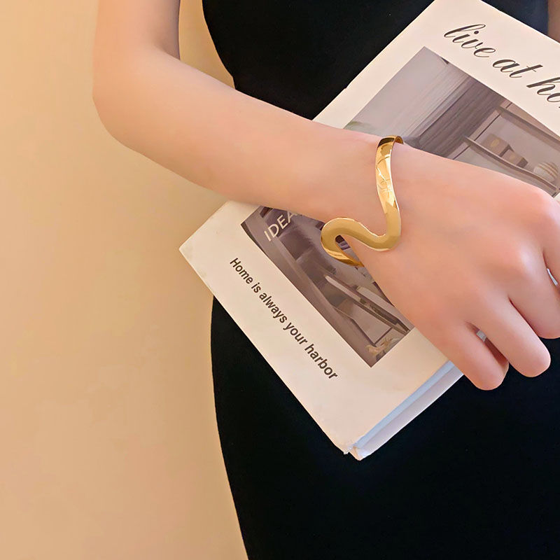 https://cf.cjdropshipping.com/quick/product/e7279798-b634-4c38-8e2a-eb7b0845aa5a.jpg
