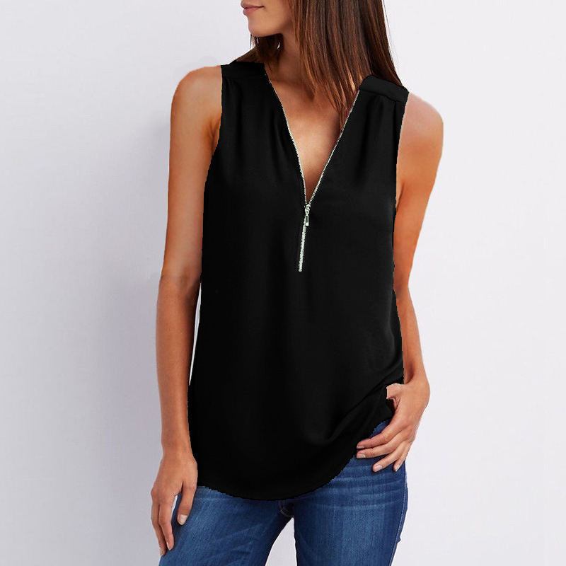 Title 6, Doutzen Blusa in chiffon senza maniche con scol...