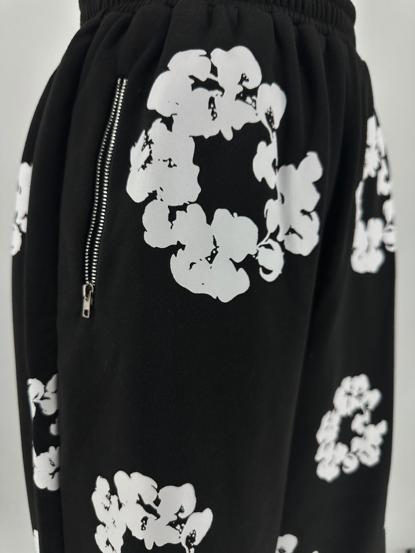 Women's Offset Printing Loose Casual Sweatpants