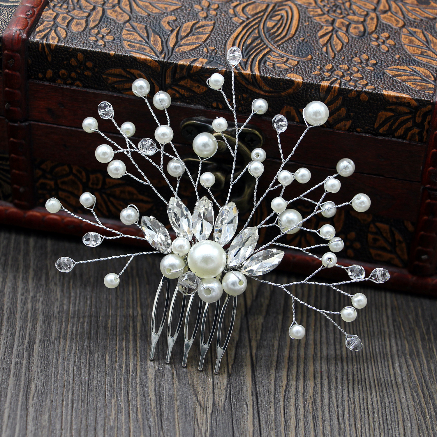 Bridal Headdress Pearl Hair Comb Wedding Bridal Accessories European And American Hot Sale Headdress Factory Direct Wholesale