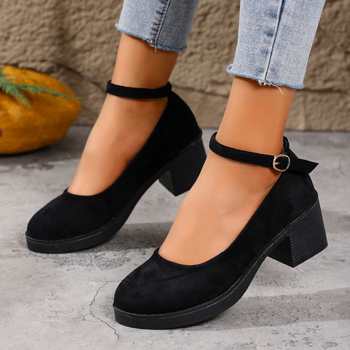 Chunky Heeled Suede Mary Jane Womens Shoes