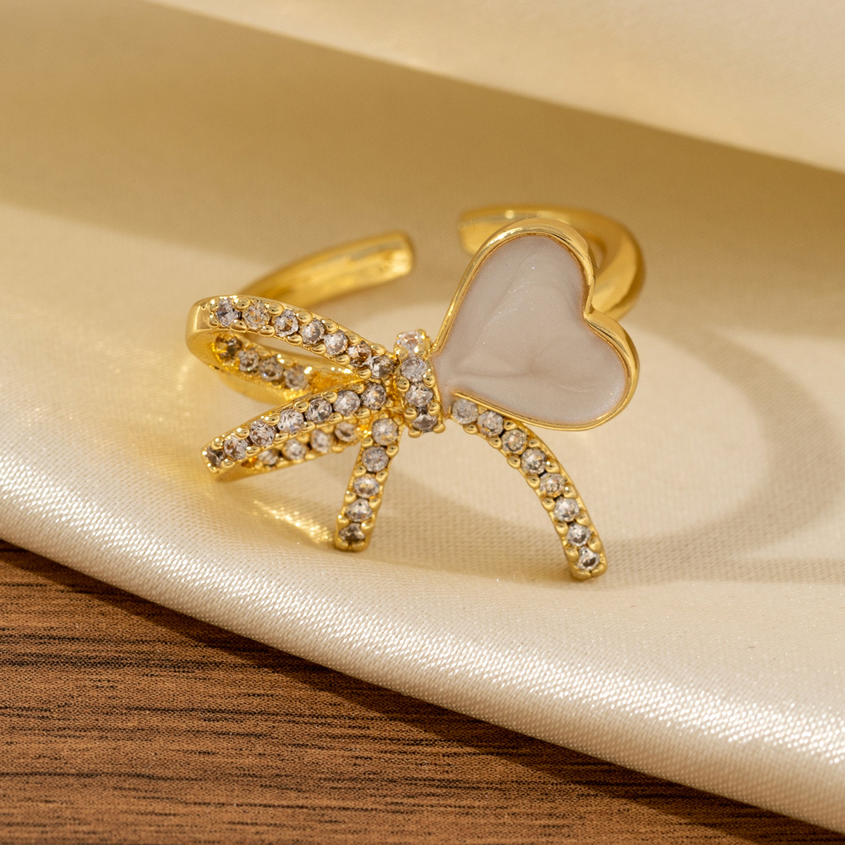 New Diamond-encrusted Bow And Heart Oil-drop Ring - Jewelry & Watches