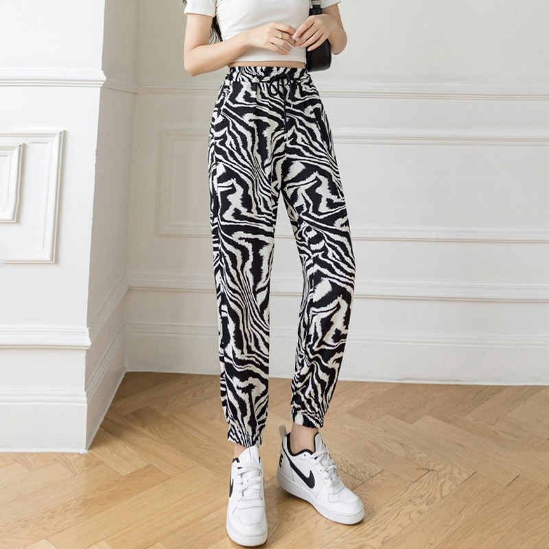 https://cf.cjdropshipping.com/quick/product/e87ffe8c-5dd0-4dd6-8fe3-0dca41b51a05.jpg