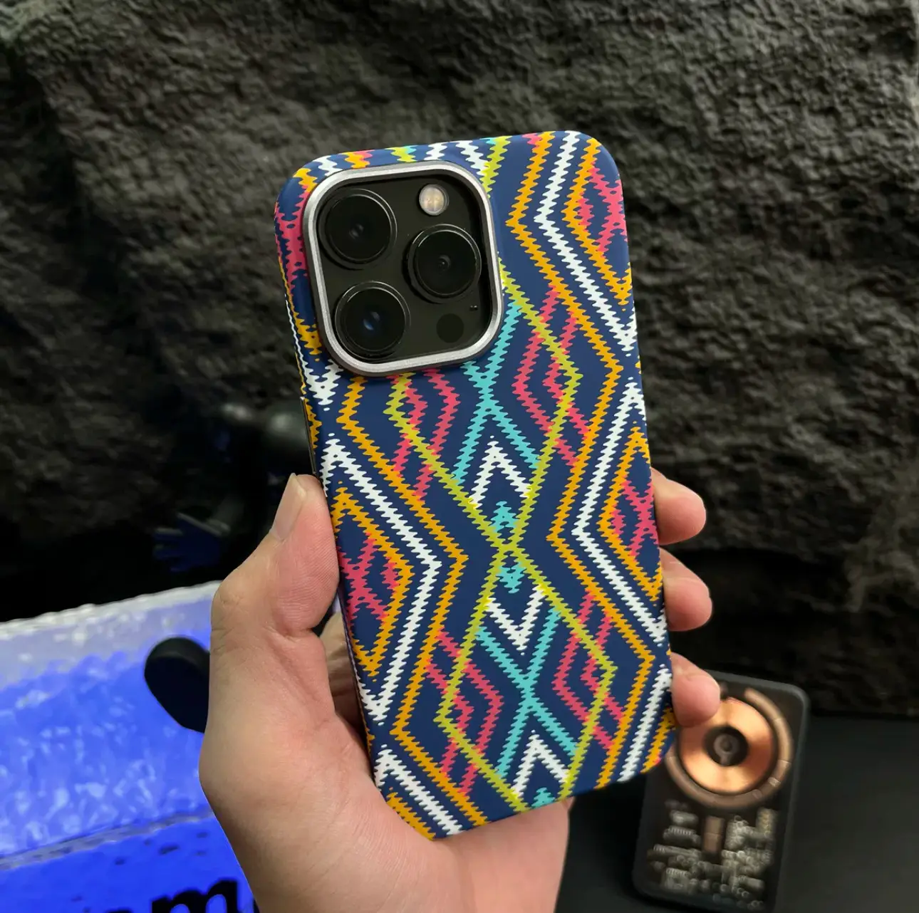 Kevlar Pattern Luminous Magnetic 16 Carbon Fiber Pattern Protective Cover