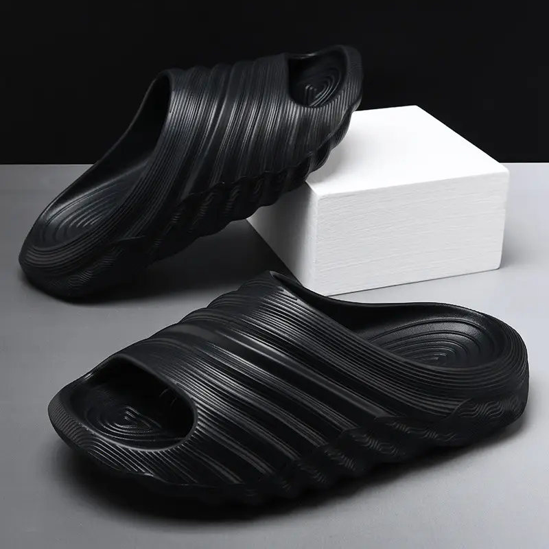 Men's Summer Wear Non-stinky Feet Non-slip Slippers