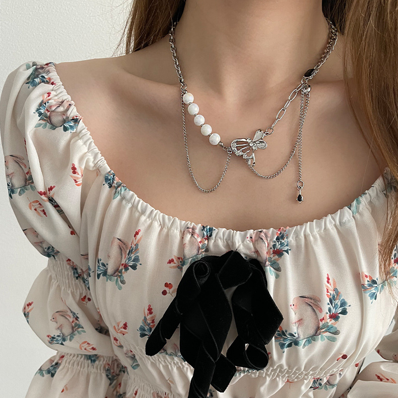 Niche Fairy Pearl Butterfly Necklace