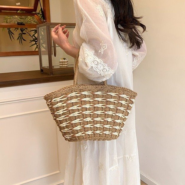 Color-Block Womens Handwoven High-Capacity Shoulder Beach Basket Bag For Vacation