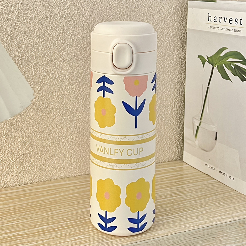 Cute Cartoon Flower Tulip Buckle  Mug With Straw