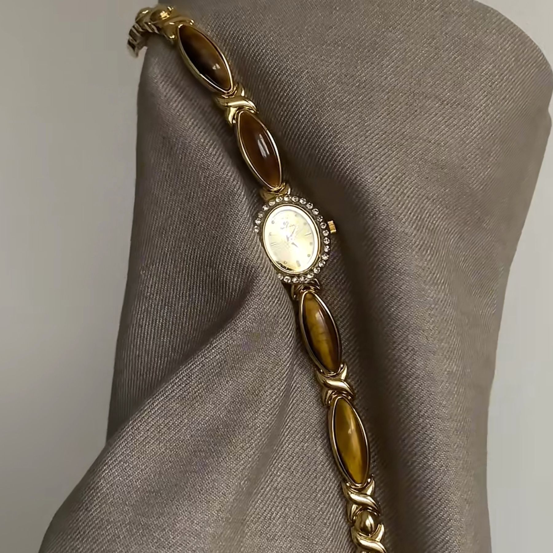 Natural Dongling Stone Hetian Jade Live Premium Chain Watch